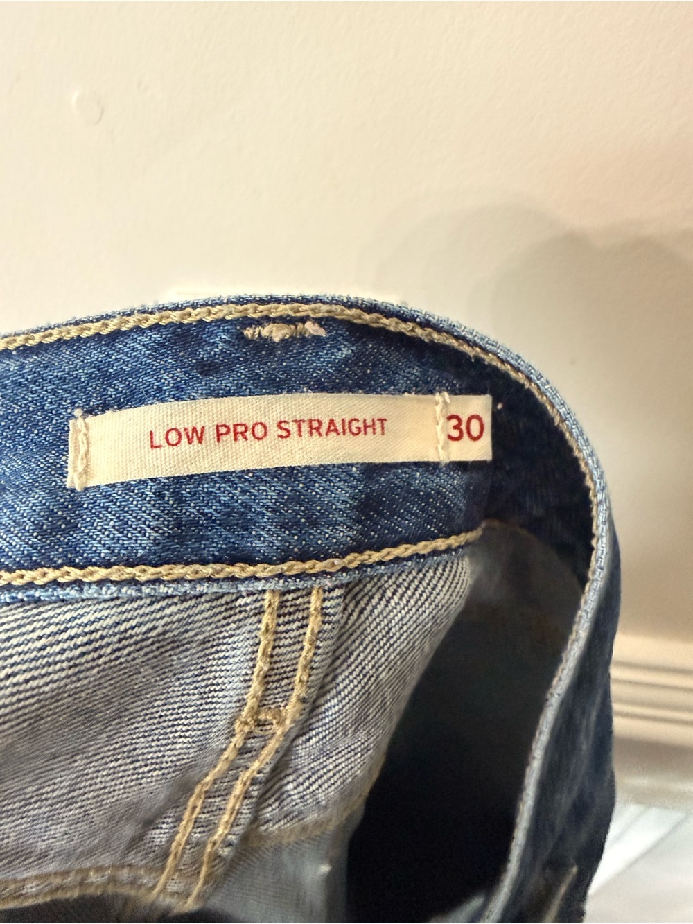 Levi's Blue Men's Bootcut Jeans with Knee Rips - Picture 3 of 3